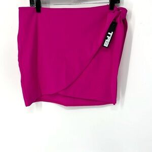 TAE NWT wrap mini swimsuit skirt large